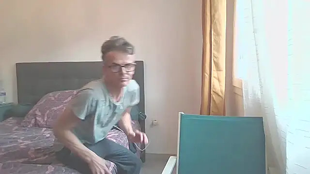 cathdeluna online show from 11-16-25, 03:17