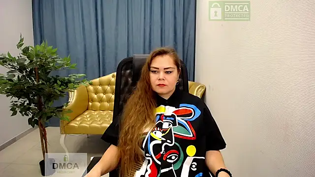 Susanna S online show from 11-28-25, 06:24