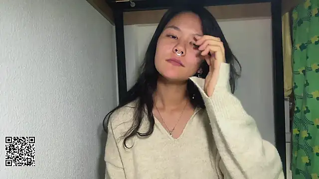 Snapshot of CucDierolf chatting on 11-18-25, 01:14 CucDierolf online show from 11-18-25, 01:14