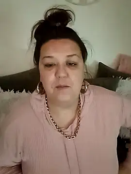 Snapshot of Nova-WiseX chatting on 12-22-25, 10:37 Nova-WiseX online show from 12-22-25, 10:37