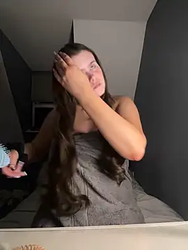 Blonde Bunny online show from 02-12-26, 11:59