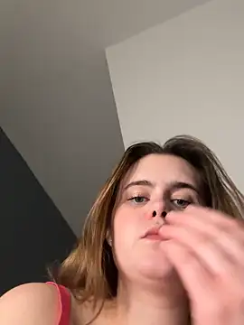 Blonde Bunny online show from 04-11-26, 09:40