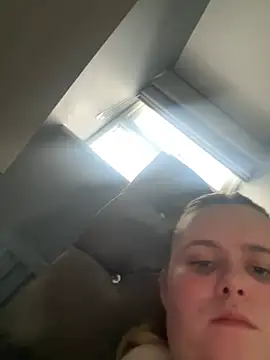 Blonde Bunny online show from 02-05-26, 02:57