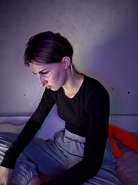 Snapshot of carolinakis_ chatting on 02-21-26, 08:33 carolinakis online show from 02-21-26, 08:33