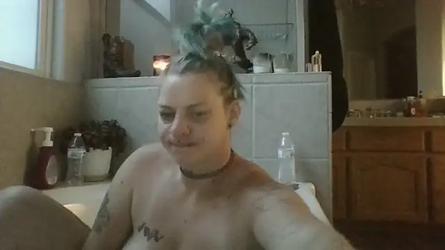Snapshot of anitabonghit chatting on 06-09-26, 12:39 anitabonghit online show from 06-09-26, 12:39