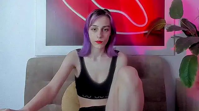 Snapshot of MiilaGlow chatting on 05-05-26, 01:36 MiilaGlow online show from 05-05-26, 01:36