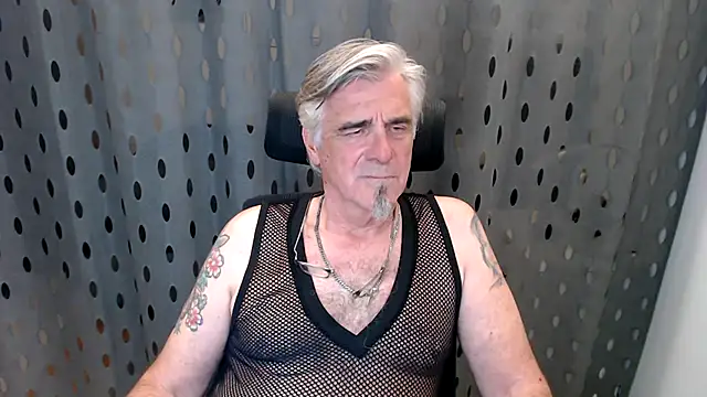 Snapshot of Buidapest chatting on 07-14-26, 10:21 Buidapest online show from 07-14-26, 10:21
