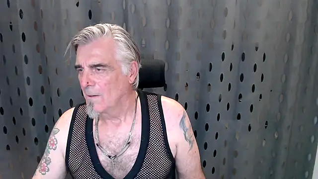 Snapshot of Buidapest chatting on 07-13-26, 10:53 Buidapest online show from 07-13-26, 10:53