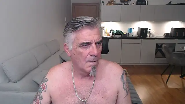 Buidapest online show from 04-09-26, 06:47