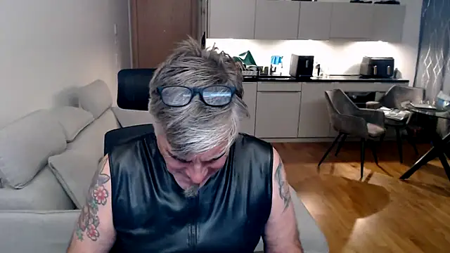 Buidapest online show from 03-20-26, 05:19