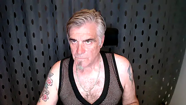 Snapshot of Buidapest chatting on 06-22-26, 03:47 Buidapest online show from 06-22-26, 03:47
