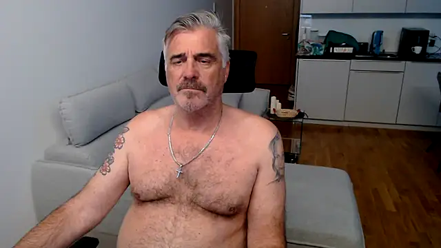 Buidapest online show from 11-19-25, 09:26