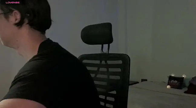 Brandon starkk online show from 04-12-26, 12:08