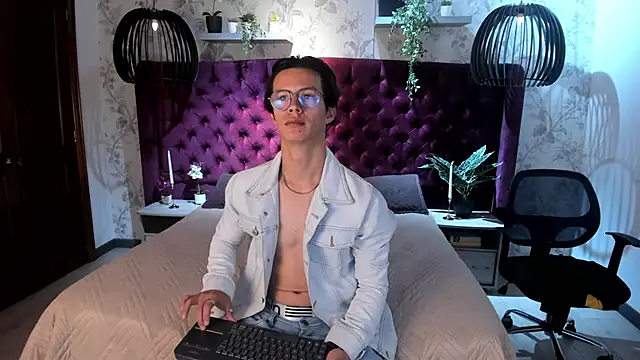 Brandon starkk online show from 11-23-25, 11:53