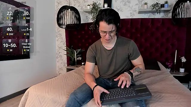 Brandon starkk online show from 03-24-26, 11:54