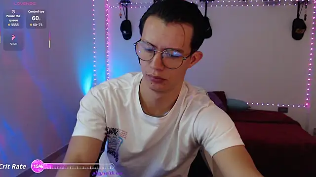 Snapshot of Brandon_starkk chatting on 06-11-26, 08:39 Brandon starkk online show from 06-11-26, 08:39