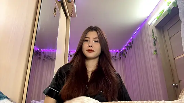 CutieSlim online show from 11-30-25, 12:06