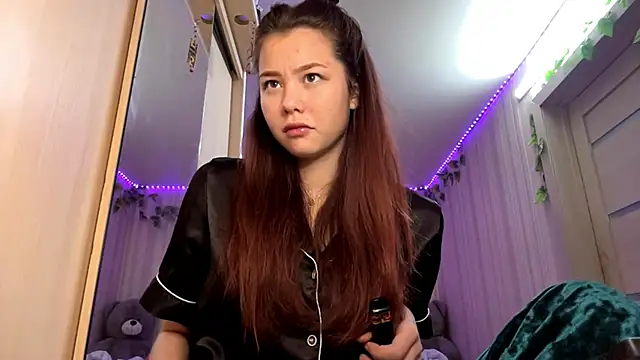 CutieSlim online show from 12-02-25, 06:15