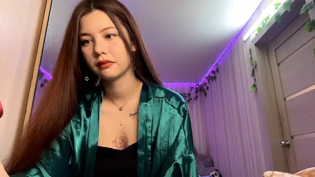 CutieSlim online show from 12-14-25, 12:11