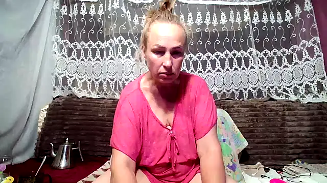 Kissingyouu online show from 06-10-26, 03:41
