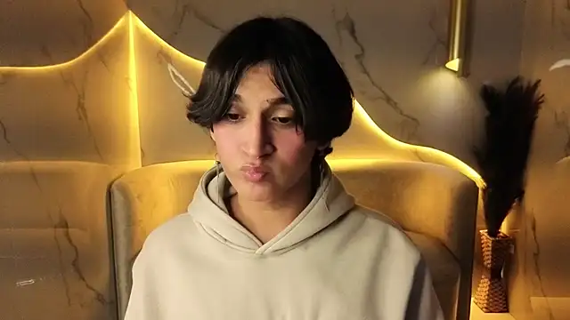 zoe tp online show from 11-24-25, 08:09