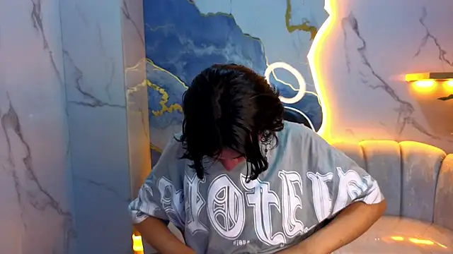 zoe tp online show from 12-20-25, 12:52