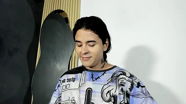 Angel-umbra online show from 12-17-25, 08:36