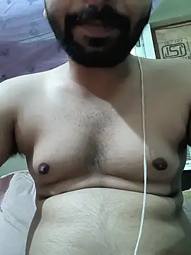 Snapshot of hunterr1593 chatting on 06-21-26, 02:39 hunterr1593 online show from 06-21-26, 02:39