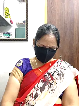 Queen-Neha online show from 01-18-26, 01:47