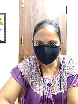 Queen-Neha online show from 04-28-26, 11:47