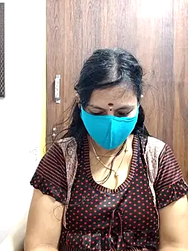 Queen-Neha online show from 02-13-26, 06:35