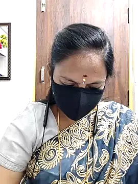 Queen-Neha online show from 04-27-26, 03:10