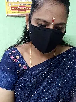 Queen-Neha online show from 11-29-25, 06:52