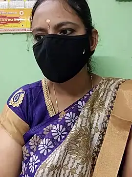 Queen-Neha online show from 11-30-25, 05:58