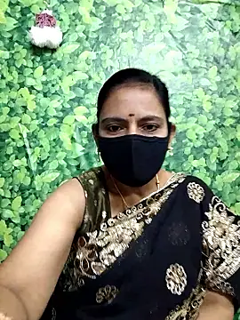 Queen-Neha online show from 12-18-25, 07:35