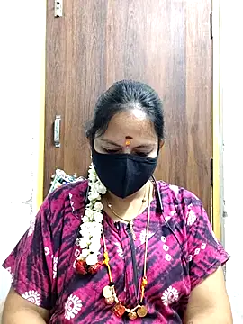 Queen-Neha online show from 04-25-26, 02:14