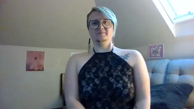 queerlyjaz online show from 11-26-25, 05:13