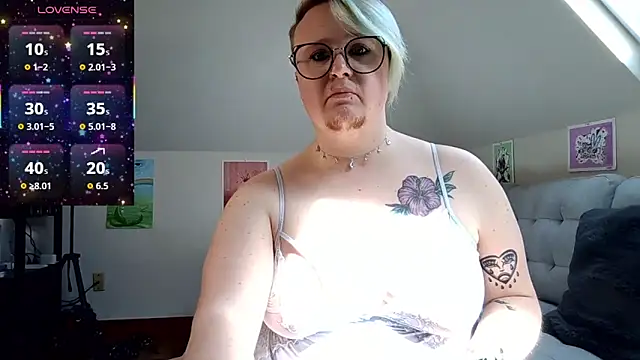 queerlyjaz online show from 04-18-26, 06:21