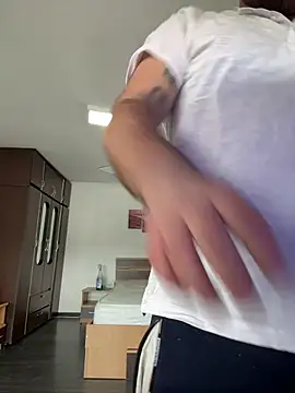 Andreiandu23 online show from 04-10-26, 01:07