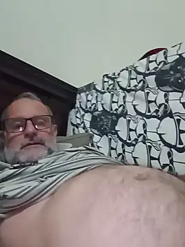 Snapshot of nard53 chatting on 06-09-26, 12:33 nard53 online show from 06-09-26, 12:33