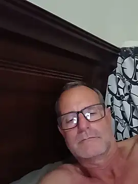 Snapshot of nard53 chatting on 06-17-26, 03:06 nard53 online show from 06-17-26, 03:06