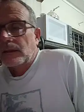 Snapshot of nard53 chatting on 06-18-26, 10:48 nard53 online show from 06-18-26, 10:48