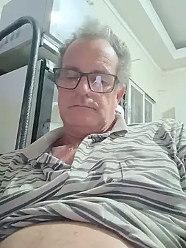 Snapshot of nard53 chatting on 05-19-26, 09:05 nard53 online show from 05-19-26, 09:05