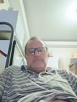 Snapshot of nard53 chatting on 05-21-26, 11:46 nard53 online show from 05-21-26, 11:46