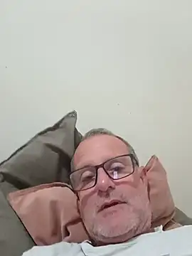 Snapshot of nard53 chatting on 06-17-26, 10:30 nard53 online show from 06-17-26, 10:30