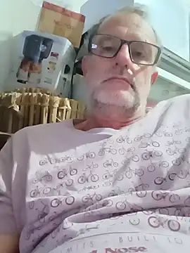 Snapshot of nard53 chatting on 07-15-26, 09:16 nard53 online show from 07-15-26, 09:16