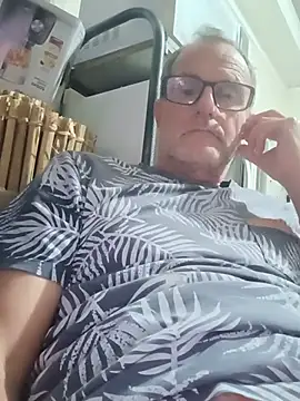 Snapshot of nard53 chatting on 07-09-26, 11:26 nard53 online show from 07-09-26, 11:26