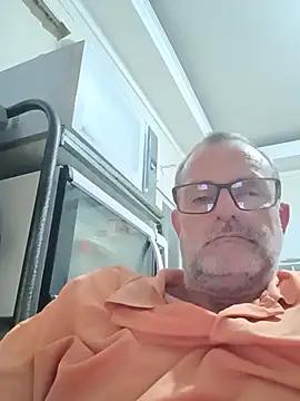 Snapshot of nard53 chatting on 06-23-26, 10:19 nard53 online show from 06-23-26, 10:19