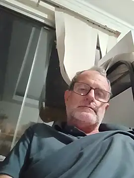 Snapshot of nard53 chatting on 07-15-26, 10:28 nard53 online show from 07-15-26, 10:28