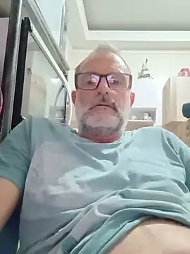 Snapshot of nard53 chatting on 06-14-26, 09:54 nard53 online show from 06-14-26, 09:54